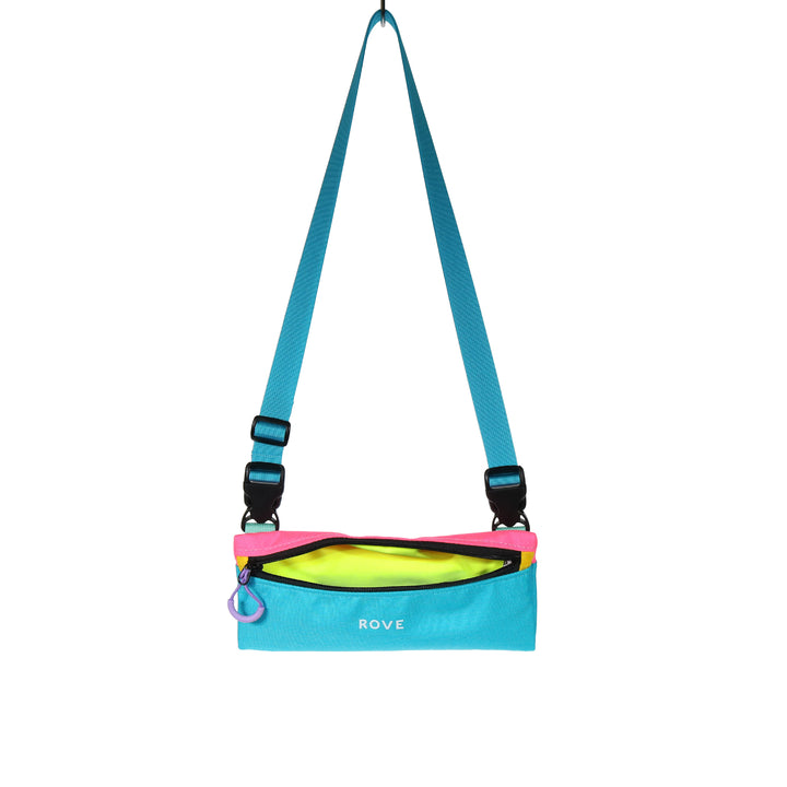 Rove x Skingrowsback bag colour and branding detail