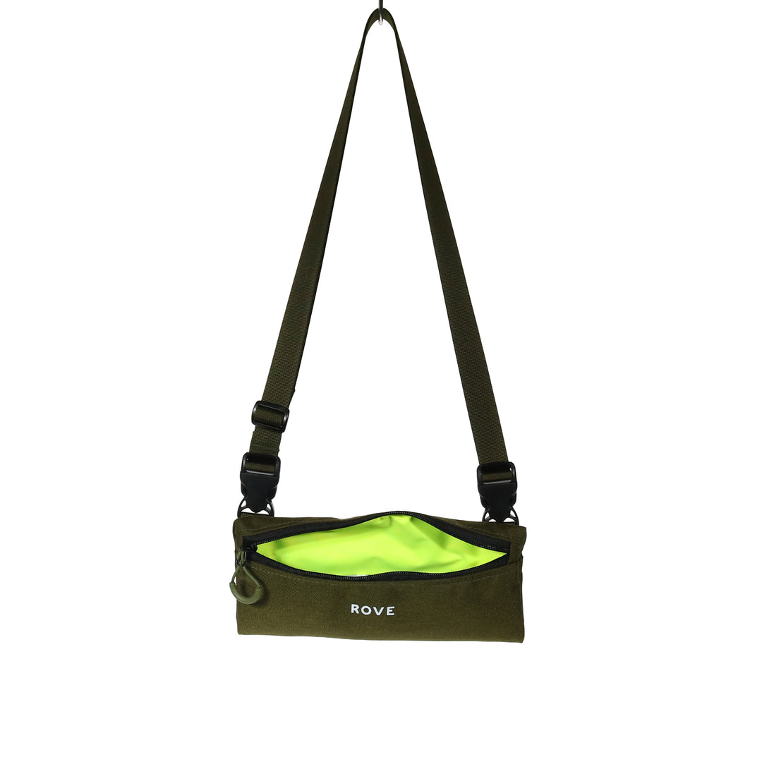 Rove x Skingrowsback bag lifestyle photo in use