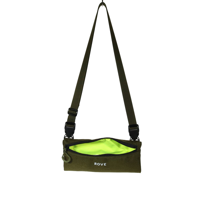 Rove x Skingrowsback bag lifestyle photo in use